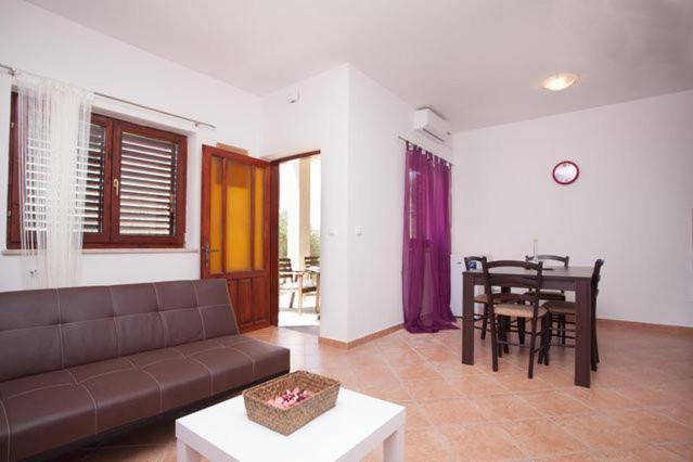 Villa Lili PUY Rom bilde